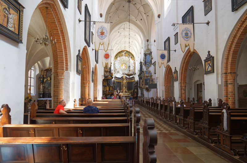 24 The interior of the Oliwa Cathedral located in Gdańsk, Poland
